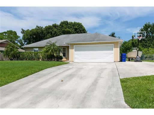 1926 13th, Vero Beach, FL 32962