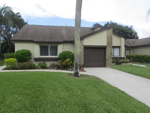 106 Village Walk, Royal Palm Beach, FL 33411