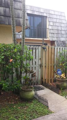 2487 Waterside, Lake Worth, FL 33461