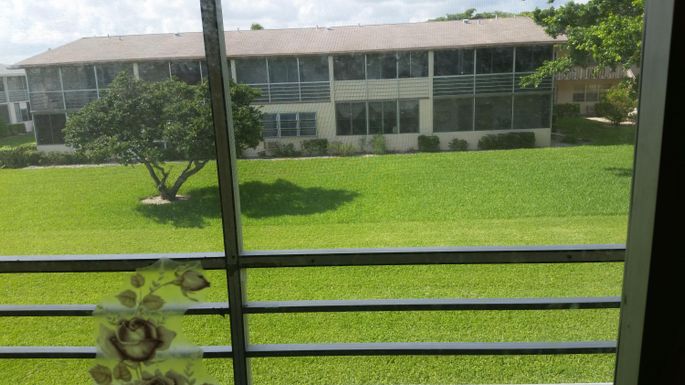 149 Canterbury F, West Palm Beach, FL 33417