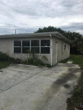1417 33rd, West Palm Beach, FL 33404