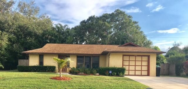 1390 Axtell, Port Saint Lucie, FL 34953