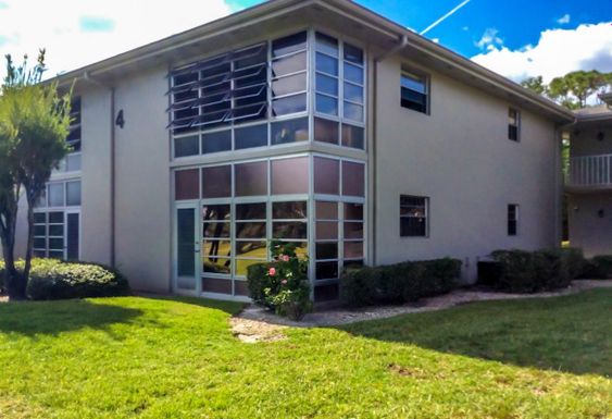 4 Lake Vista, Port Saint Lucie, FL 34952