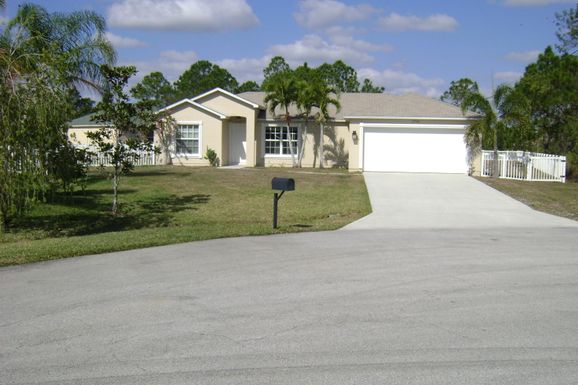 5714 Jigsaw, Port Saint Lucie, FL 34986