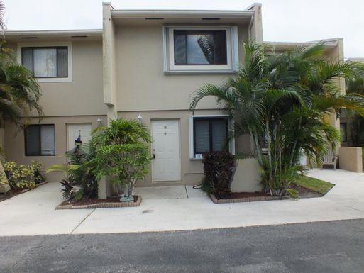 139 Sparrow, Royal Palm Beach, FL 33411