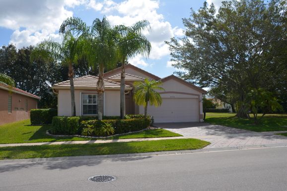 2422 Country Golf, Wellington, FL 33414