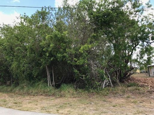 525 Saturn, Port Saint Lucie, FL 34953