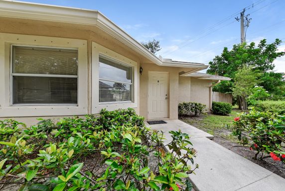 13884 York, Wellington, FL 33414