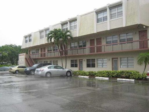 9500 3rd, Boca Raton, FL 33428