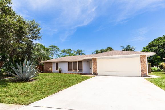2521 Westchester, Riviera Beach, FL 33407