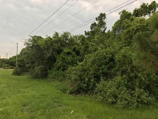 1062 Bayshore, Port Saint Lucie, FL 34983