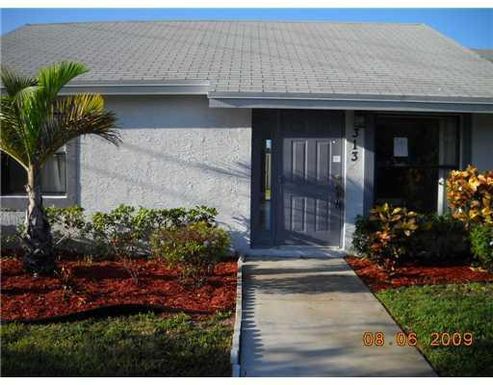 3134 Foxridge, Palm Springs, FL 33461