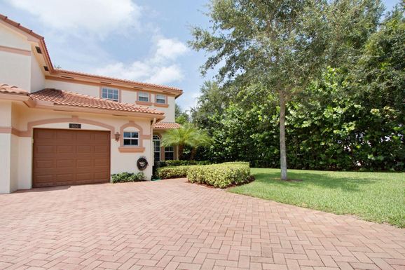 16169 Poppyseed, Delray Beach, FL 33484