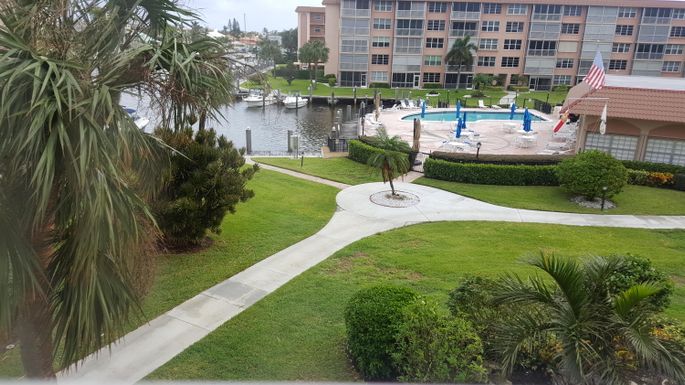 2717 Florida, Delray Beach, FL 33483