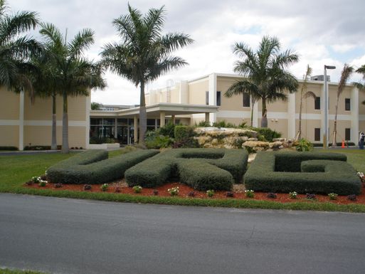 2615 3rd, Boynton Beach, FL 33435