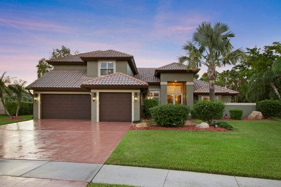 20340 Hacienda, Boca Raton, FL 33498