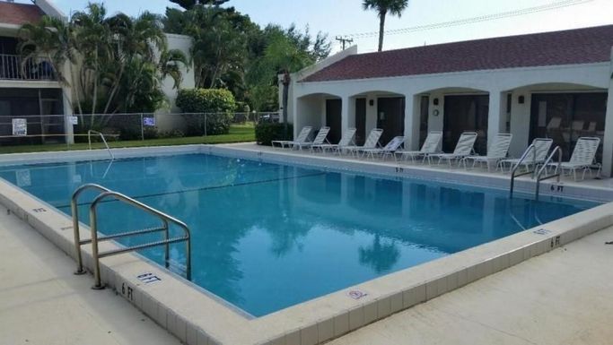 150 Pineview, Jupiter, FL 33469