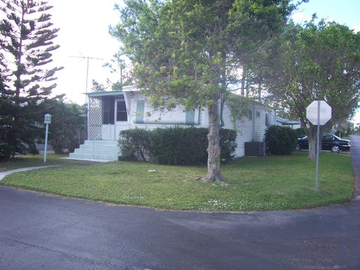 8903 Palm, Boynton Beach, FL 33436