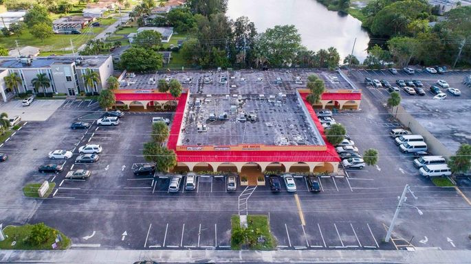 2450 Oakland Park, Oakland Park, FL 33311