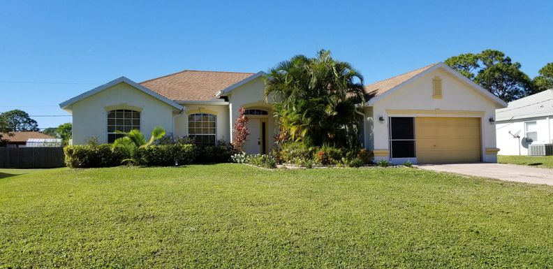 772 Viscaya, Port Saint Lucie, FL 34983