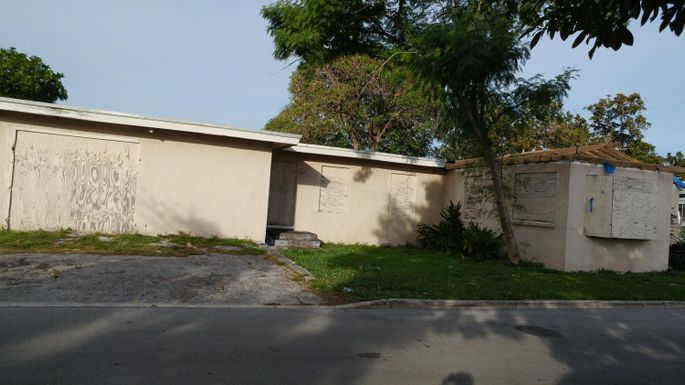 1825 Windsor, West Palm Beach, FL 33407