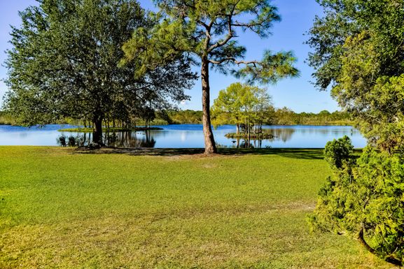 5051 Tozour, Fort Pierce, FL 34946