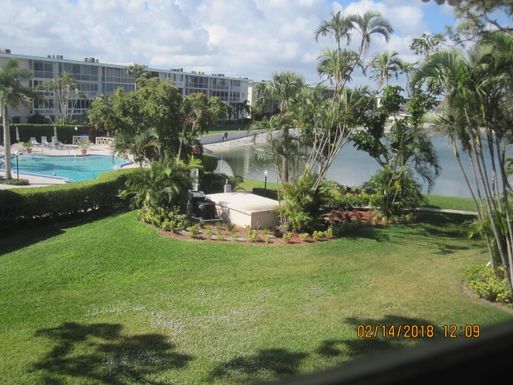 2562 Garden, Lake Worth, FL 33461