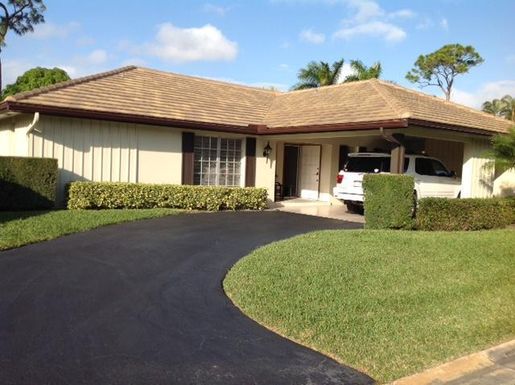 469 Forestview, Atlantis, FL 33462