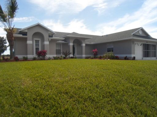 790 College Park, Port Saint Lucie, FL 34953