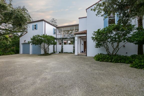 318 Live Oak, Vero Beach, FL 32963