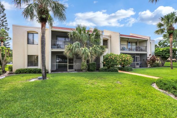 150 Pineview, Jupiter, FL 33469