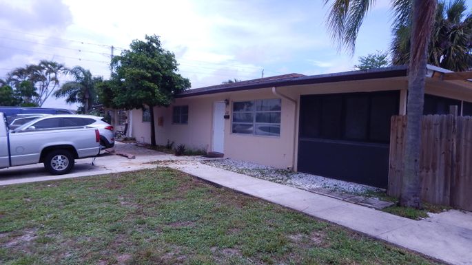 178 5th, Deerfield Beach, FL 33441