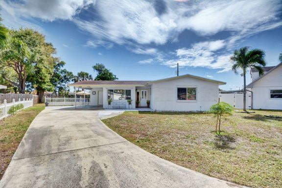 528 Iris, Palm Beach Gardens, FL 33410