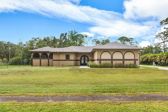 3023 Mandarin, Loxahatchee, FL 33470