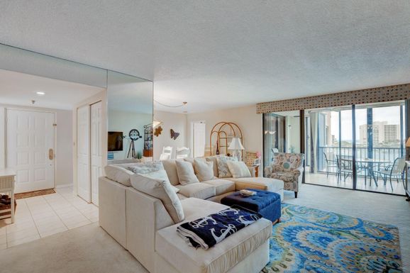 19800 Sandpointe Bay, Tequesta, FL 33469