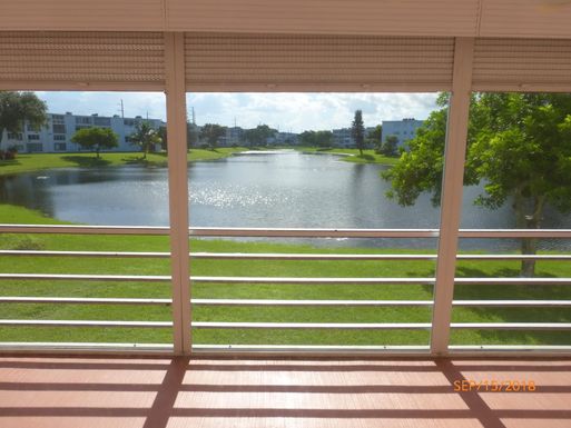 2012 Farnham, Deerfield Beach, FL 33442