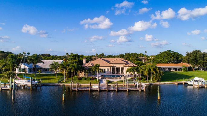 2055 Mooringline, Vero Beach, FL 32963