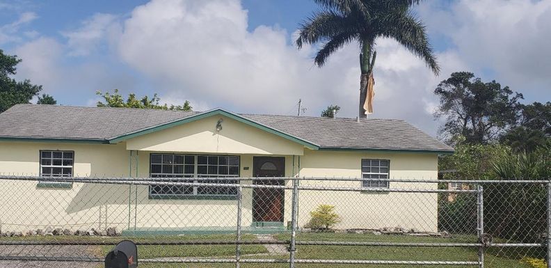 217 Avenue F, Belle Glade, FL 33430