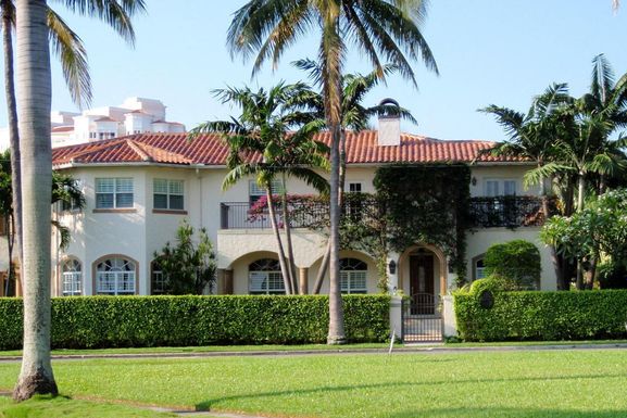 1025 Flagler, West Palm Beach, FL 33401