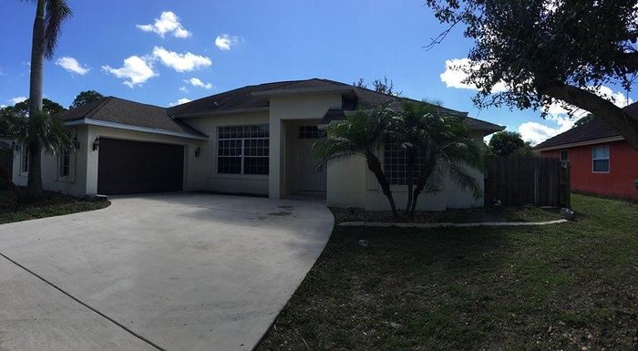 1214 Emerald, Port Saint Lucie, FL 34953