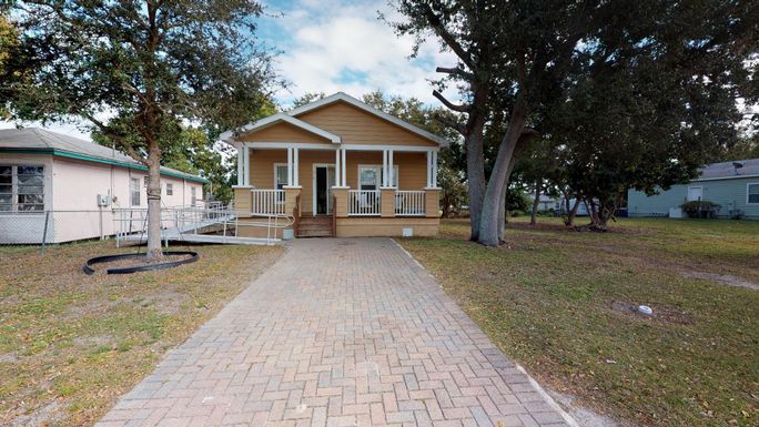 516 Douglas, Fort Pierce, FL 34950