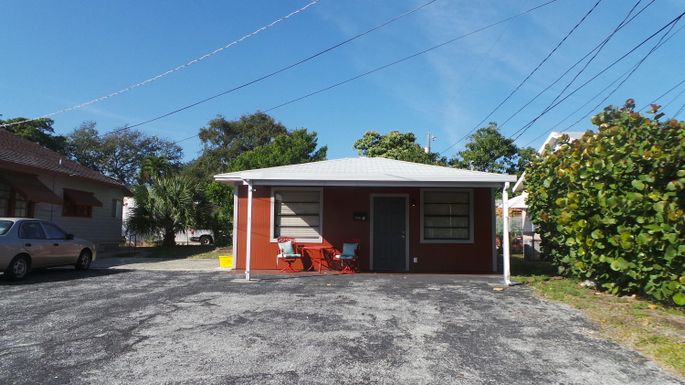 2015 Mercer, West Palm Beach, FL 33401