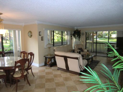 563 Brackenwood, Palm Beach Gardens, FL 33418