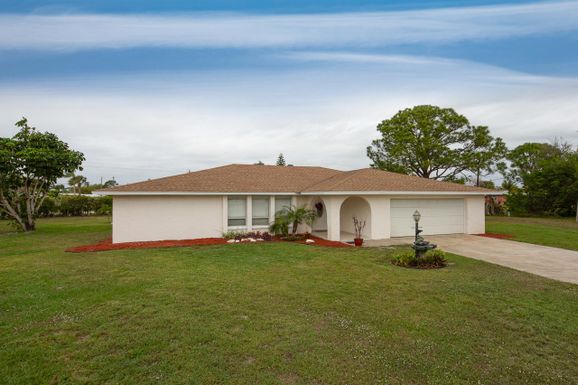 1259 29th, Jensen Beach, FL 34957