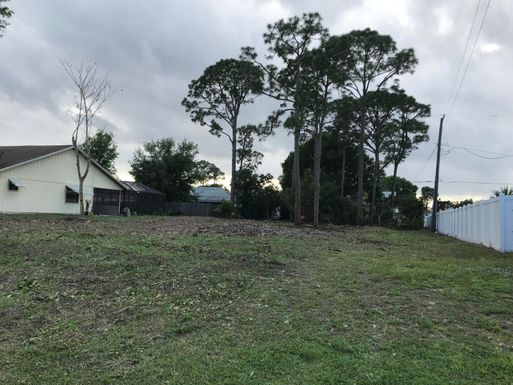 156 Friar, Port Saint Lucie, FL 34983