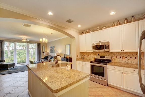 9809 Porta Leona, Boynton Beach, FL 33472