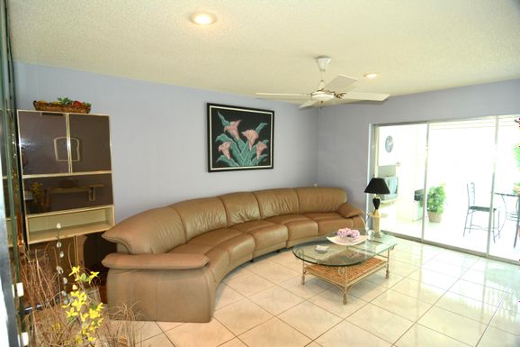 357 Bennington, Lake Worth, FL 33467