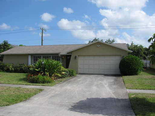 3556 Victoria, West Palm Beach, FL 33406