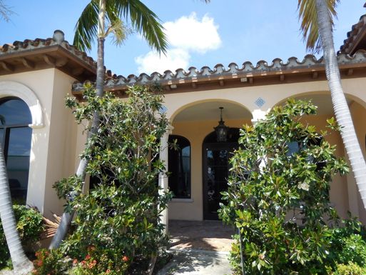 5707 Dixie, West Palm Beach, FL 33405