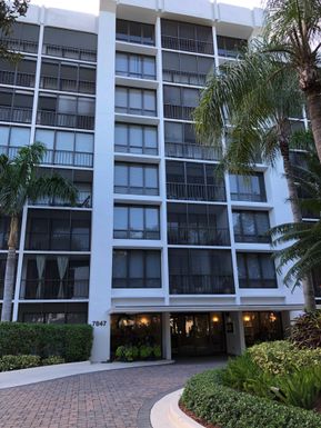 7847 Lakeside, Boca Raton, FL 33434